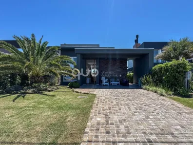 Casa com 4 Quartos à venda, 180m² no XANGRI-LÁ, Xangri-lá
