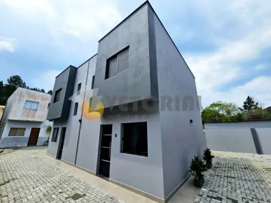 Casa de Condomínio com 2 Quartos à venda, 75m² no Balneário Copacabana, Caraguatatuba