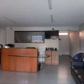 Galpão/Depósito/Armazém com 1 Quarto para alugar, 822m² no Bangú, Santo André