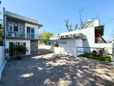 Casa com 3 Quartos à venda, 116m² no Barreiros, São José