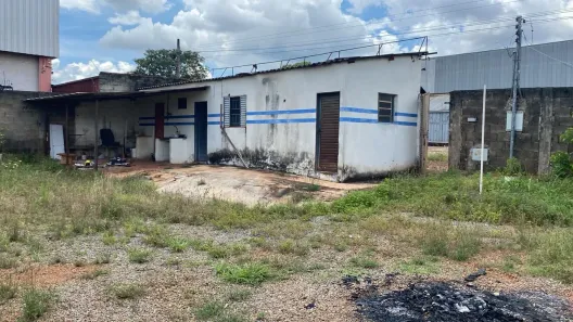 Lote/Terreno para alugar, 661m² no Santa Genoveva, Goiânia