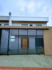 Sobrado com 3 Quartos à venda, 129m² no Bom Retiro, Joinville
