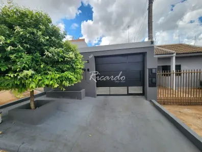 Casa com 2 Quartos para venda ou aluguel, 10m² no Jardim Casa Grande II, Arapongas