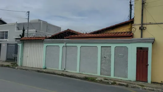Casa com 3 Quartos à venda, 140m² no Três Barras, Contagem
