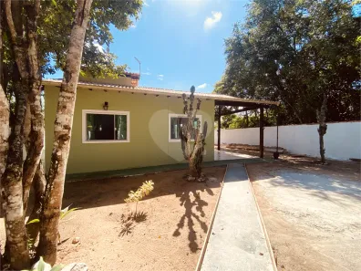 Casa de Condomínio com 2 Quartos à venda, 90m² no Caravelas, Armação dos Búzios