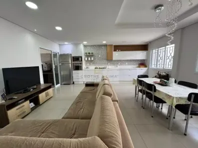 Casa com 4 Quartos à venda, 200m² no Jardim Independência, Taubaté