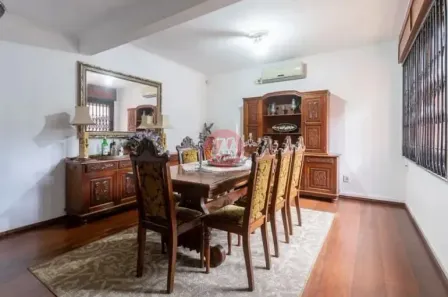 Casa com 3 Quartos para venda ou aluguel, 299m² no Boa Vista, Porto Alegre