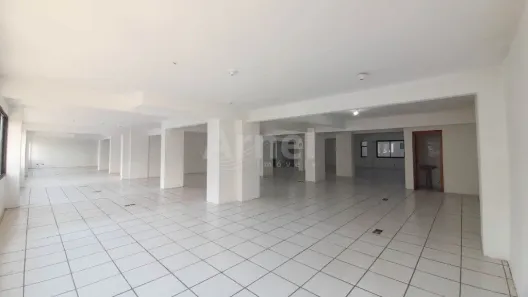 Sala Comercial para alugar, 615m² no Centro, Passo Fundo