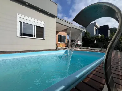 Casa com 3 Quartos à venda, 180m² no Canasvieiras, Florianópolis