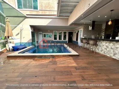 Casa de Condomínio com 4 Quartos à venda, 400m² no Região dos Lagos, Brasília