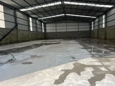 Galpão/Depósito/Armazém para alugar, 600m² no Zacarias, São José dos Pinhais