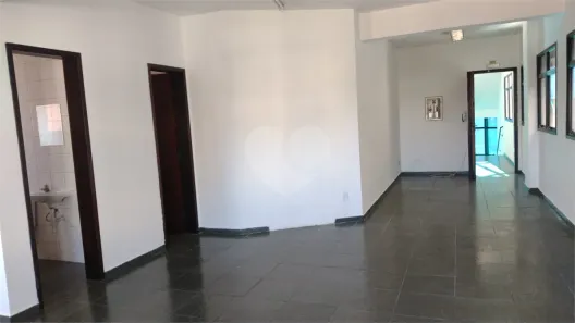 Sala Comercial para alugar, 55m² no Jardim da Glória, Cotia