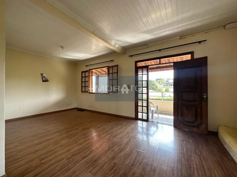 Casa com 2 quartos — Bandeirantes (Pampulha), Belo Horizonte