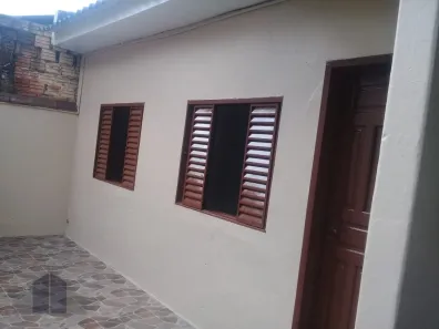Casa com 1 Quarto para alugar, 45m² no Niterói, Canoas