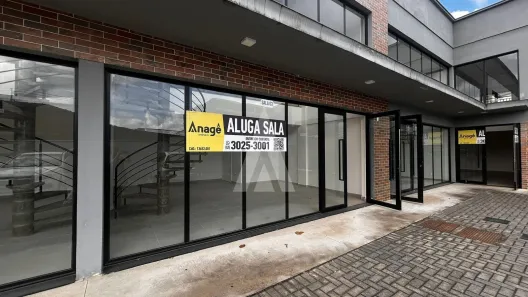 Sala Comercial para alugar, 71m² no Vila Nova, Joinville