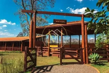 Fazenda/Sítio com 3 Quartos à venda, 1050m² no Retiro, Boituva