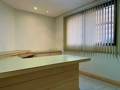 Sala Comercial com 1 Quarto à venda, 65m² no Centro Cívico, Curitiba