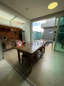Casa de Condomínio com 4 Quartos à venda, 230m² no Parque Residencial Damha II, Presidente Prudente