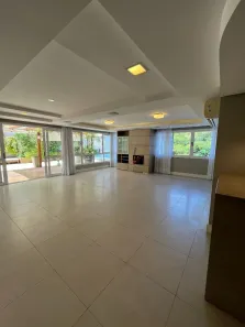 Apartamento com 3 Quartos à venda, 220m² no Três Figueiras, Porto Alegre