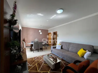 Apartamento com 3 Quartos à venda, 82m² no Presidente Roosevelt, Uberlândia