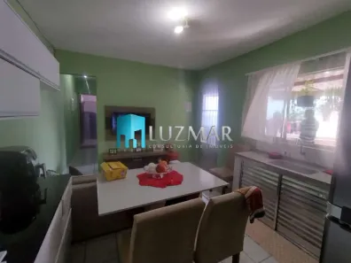 Casa com 2 Quartos à venda, 250m² no Parque Pinheiros, Taboão da Serra