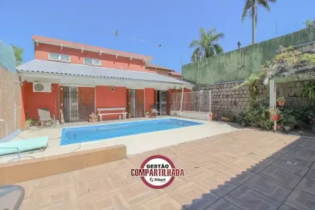 Casa com 3 Quartos à venda, 344m² no Chácara das Pedras, Porto Alegre