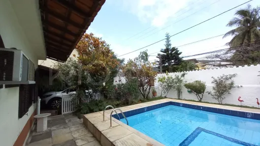 Casa de Condomínio com 3 Quartos à venda, 150m² no Badu, Niterói