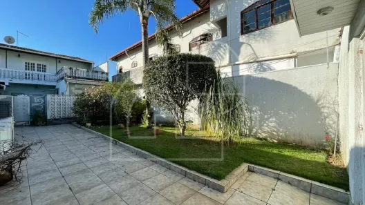 Sobrado com 3 Quartos para alugar, 200m² no Jardim Santa Maria, Jacareí