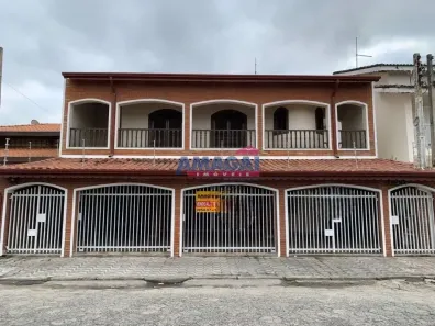 Sobrado com 4 Quartos à venda, 367m² no Jardim Santa Maria, Jacareí