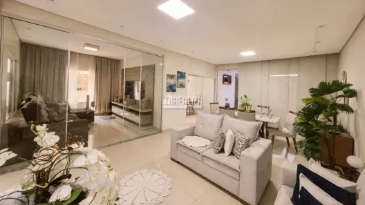 Sobrado com 4 Quartos à venda, 285m² no Santa Marta, Uberaba