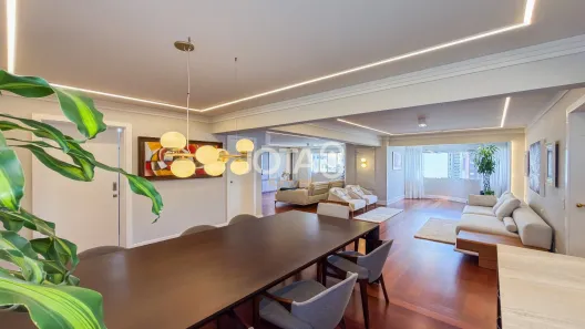 Apartamento com 3 Quartos à venda, 191m² no Água Verde, Curitiba