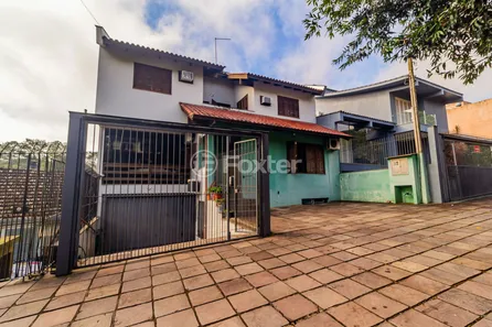 Casa com 5 Quartos à venda, 335m² no Chácara das Pedras, Porto Alegre