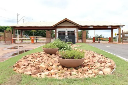 Lote/Terreno à venda, 1000m² no Jardim Floresta, Trindade