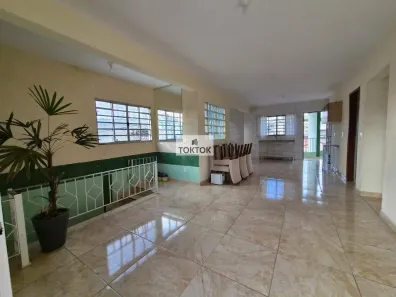 Casa com 2 Quartos para alugar, 120m² no Cidade São Francisco, São Paulo