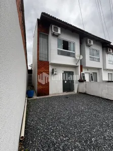 Casa com 2 Quartos à venda, 68m² no Limeira Baixa, Brusque