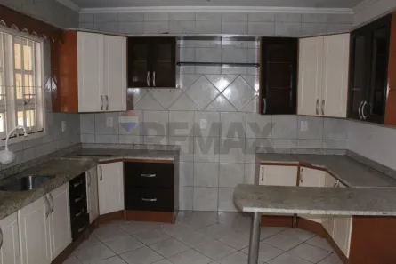 Sobrado com 3 Quartos à venda, 112m² no Diva Lessa de Jesus, Gravataí