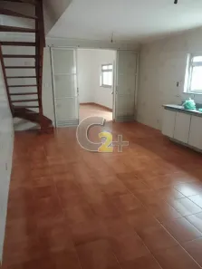 Casa com 3 Quartos para alugar, 250m² no Vila Romana, São Paulo