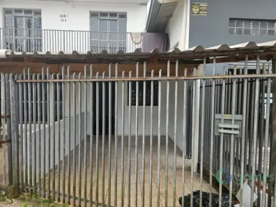 Casa com 2 Quartos para alugar, 65m² no Sítio Cercado, Curitiba