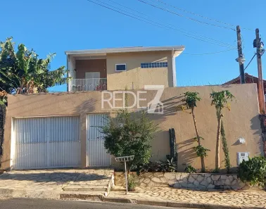 Sobrado com 3 Quartos à venda, 220m² no Vila Manoel Ferreira, Campinas