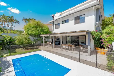Casa de Condomínio com 4 Quartos à venda, 270m² no Alphaville, Santana de Parnaíba