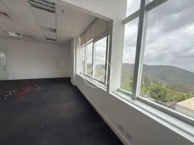 Imóvel Comercial para alugar, 205m² no Vila da Serra, Nova Lima