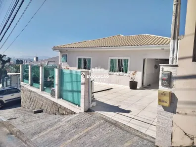 Casa com 3 Quartos à venda, 135m² no Centro, São José