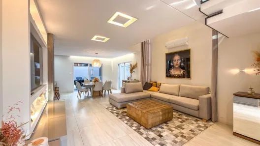 Casa de Condomínio com 3 Quartos à venda, 242m² no Piracangaguá, Taubaté