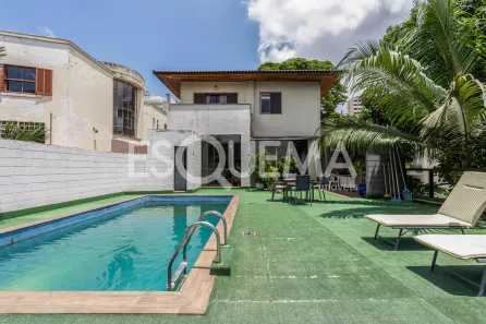 Casa com 4 Quartos à venda, 670m² no Pacaembu, São Paulo