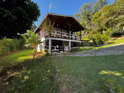 Casa com 5 Quartos à venda, 250m² no Floresta, Juiz de Fora