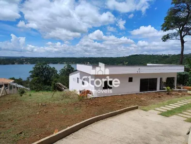 Fazenda/Sítio com 3 Quartos à venda, 2400m² no Conjunto Alvorada, Uberlândia