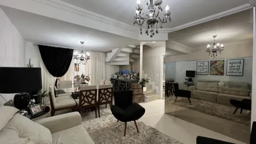 Sobrado com 3 Quartos à venda, 123m² no Boqueirão, Curitiba