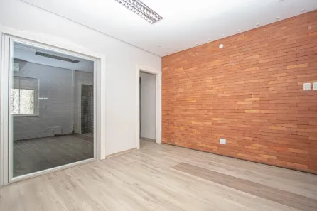 Casa com 1 Quarto para alugar, 198m² no Auxiliadora, Porto Alegre