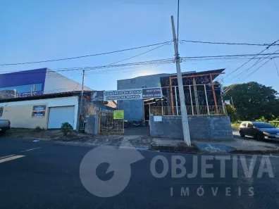 Galpão/Depósito/Armazém à venda, 300m² no Saraiva, Uberlândia