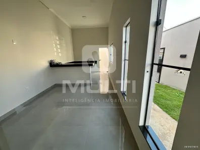 Casa com 3 Quartos à venda, 92m² no Jardim Holanda, Uberlândia